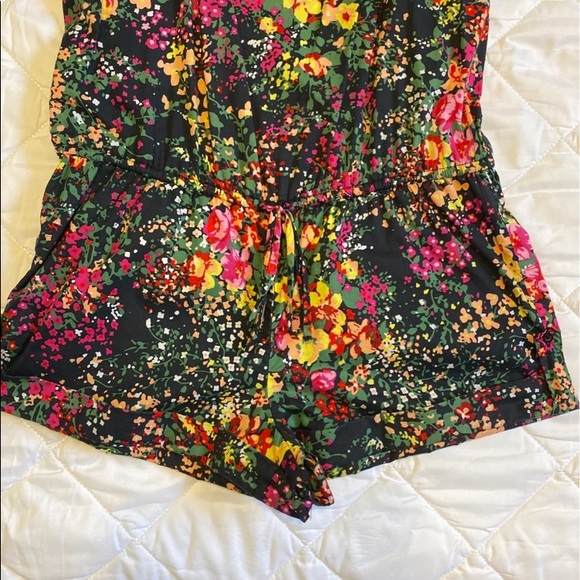 Romper - Picture 3 of 7